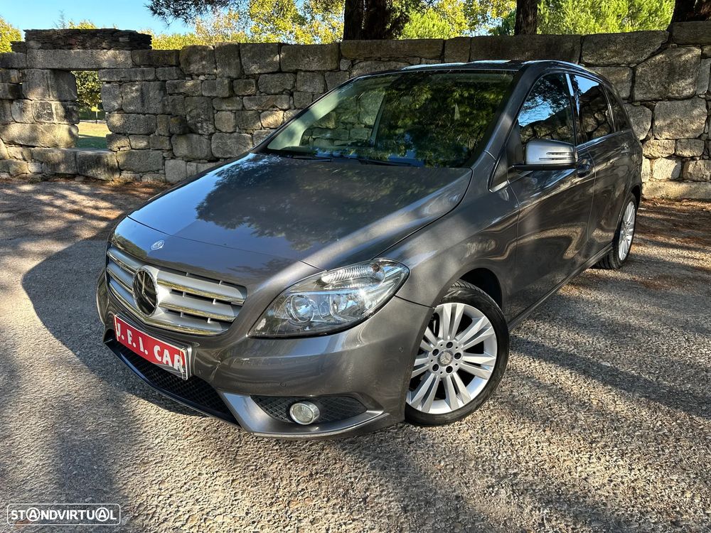 Mercedes-Benz B 180 - 4
