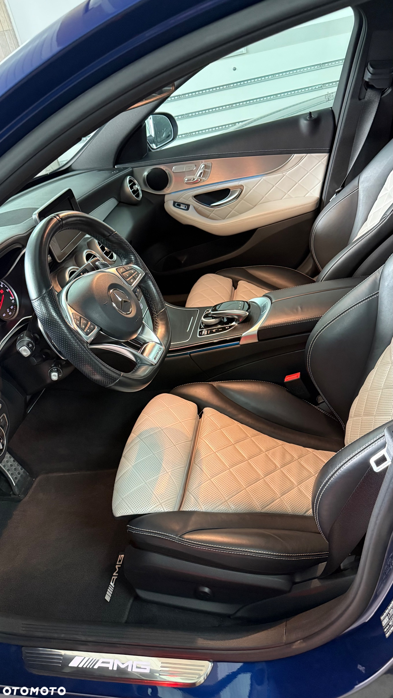 Mercedes-Benz Klasa C AMG 63 AMG Speedshift 7G-MCT - 9