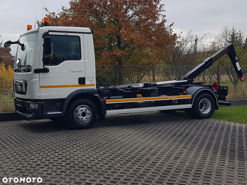 MAN TGL 12.220 HAKOWIEC 4x2 KLIMA HAKOWIEC DO KONTENERÓW - 6