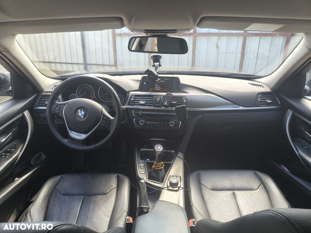 BMW Seria 3 318d Sport Line - 4