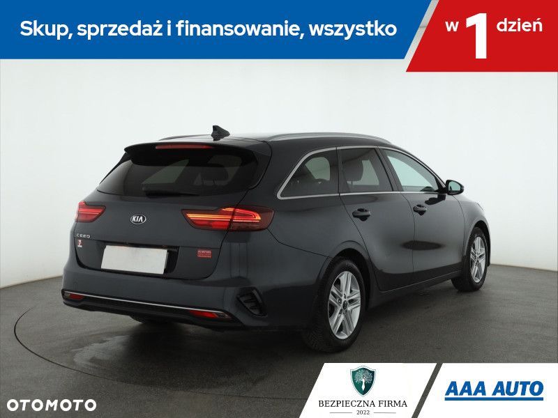 Kia Ceed - 7
