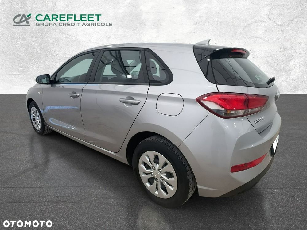 Hyundai i30 1.5 DPI Classic + - 7