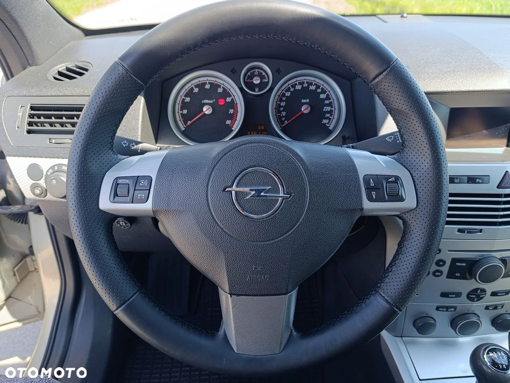 Opel Astra 1.8 Sport - 11