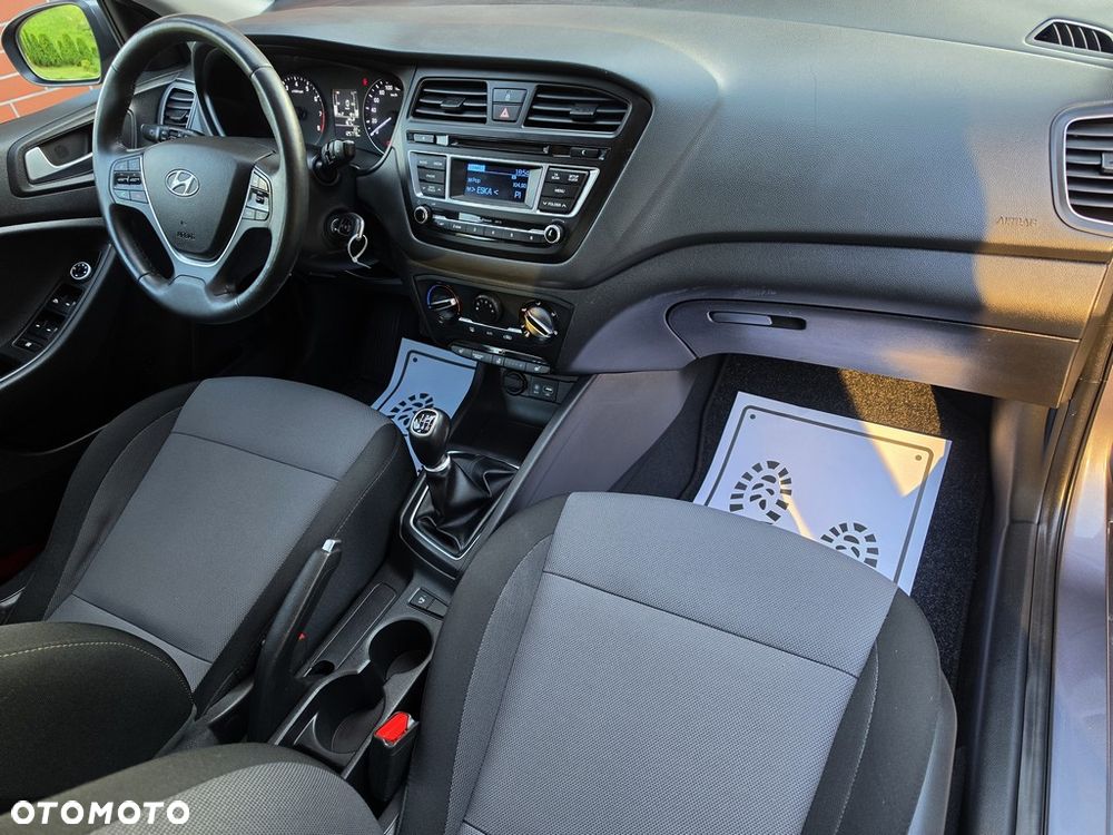 Hyundai i20 blue 1.2 Advantage+ - 8