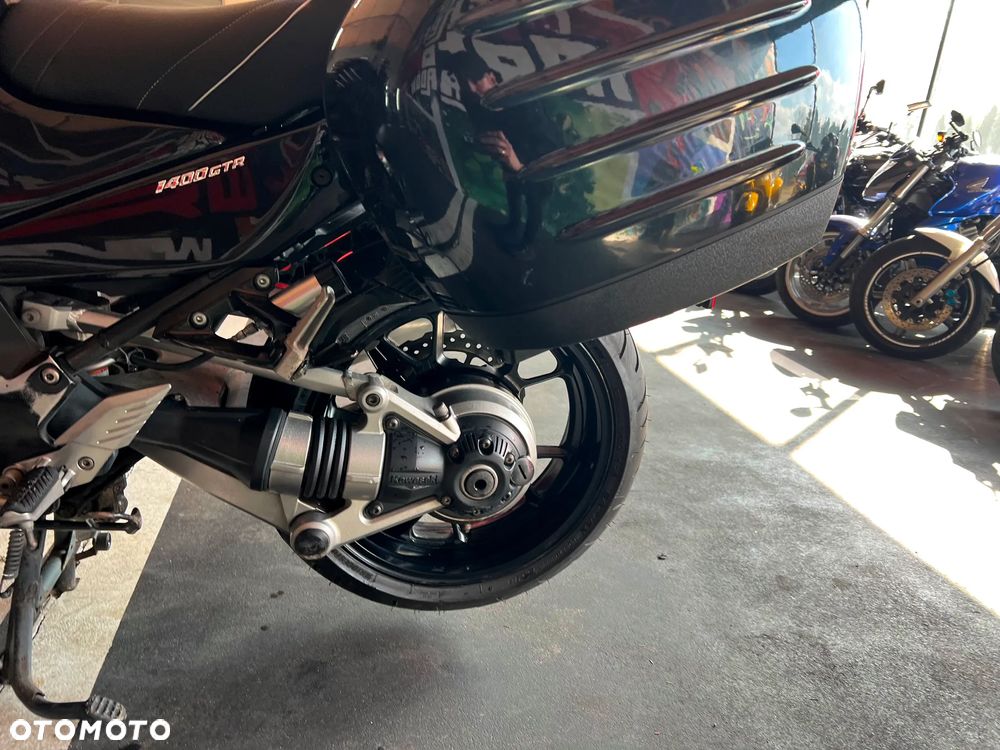 Kawasaki GTR - 18