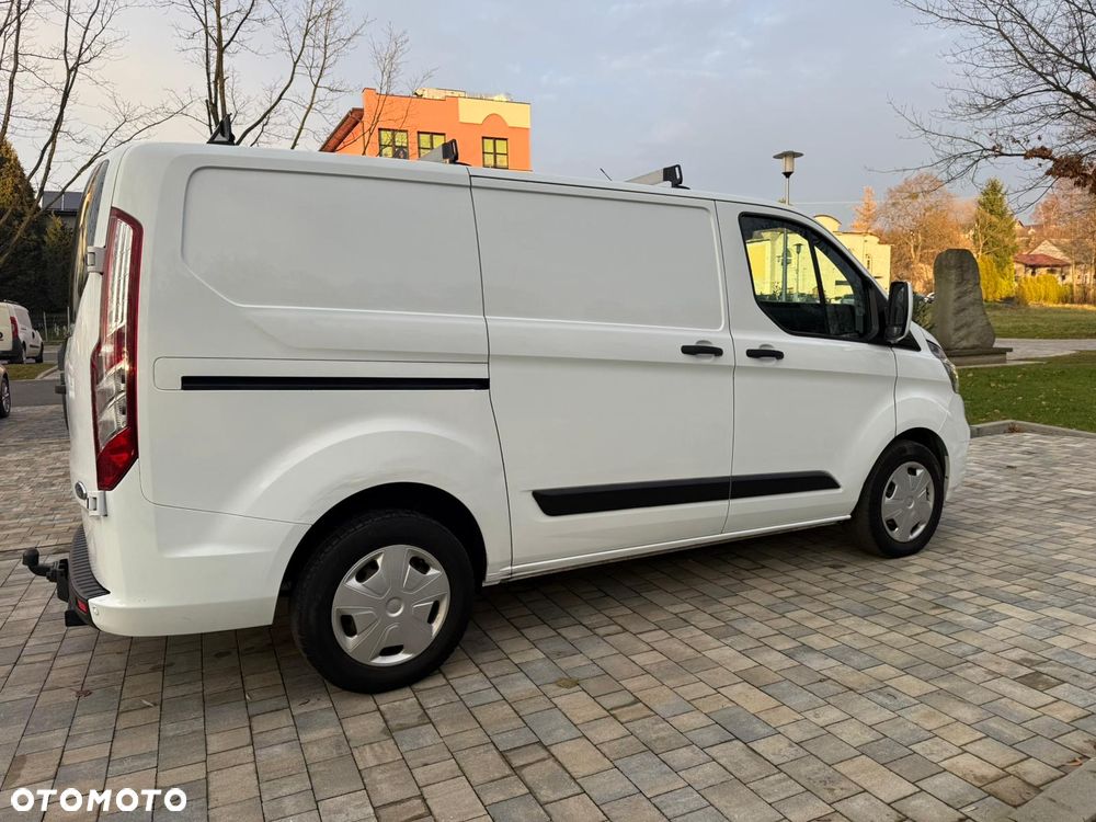 Ford Tranzit Custom - 8