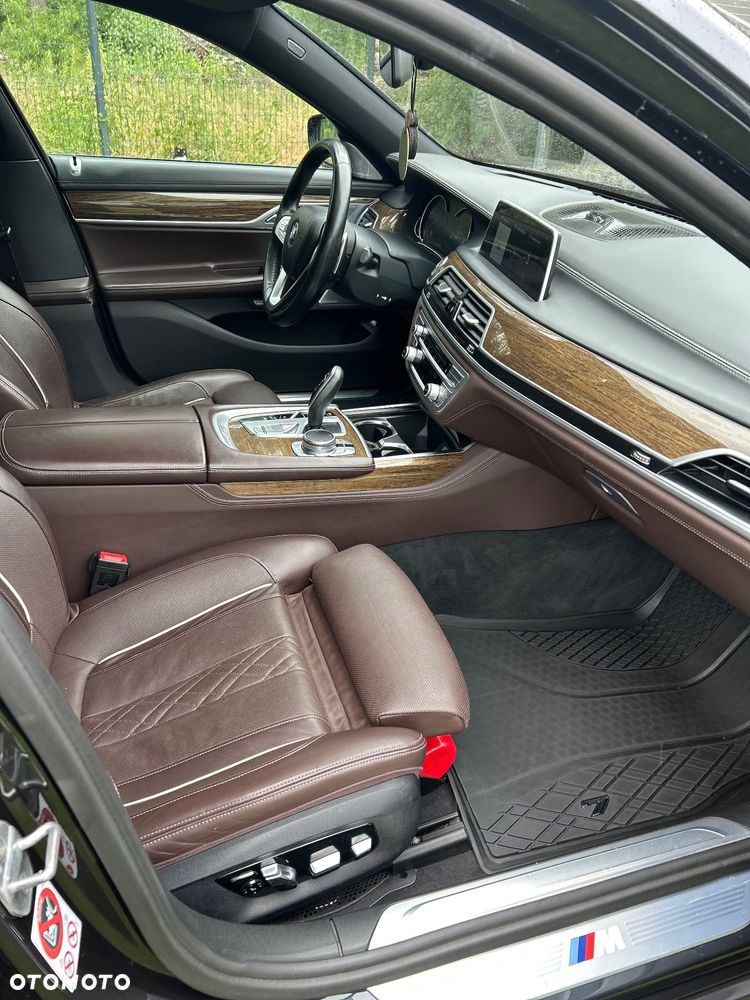 BMW Seria 7 740d xDrive - 18