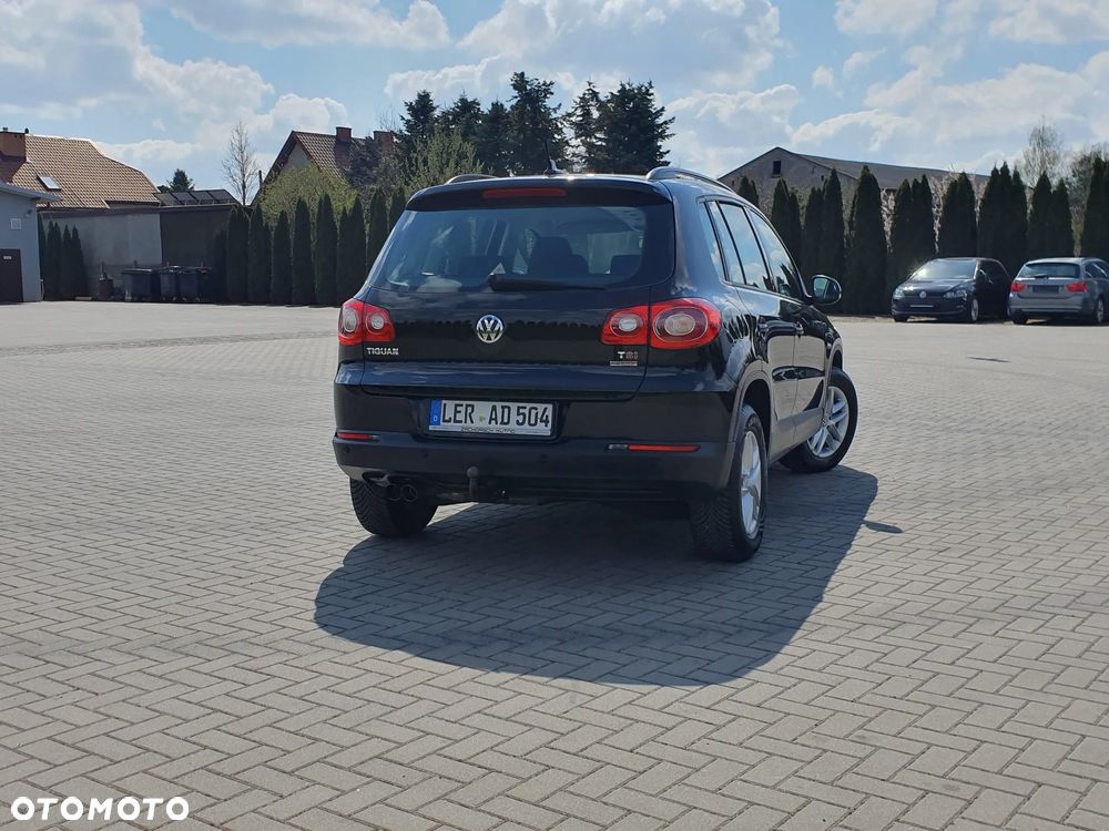 Volkswagen Tiguan - 14