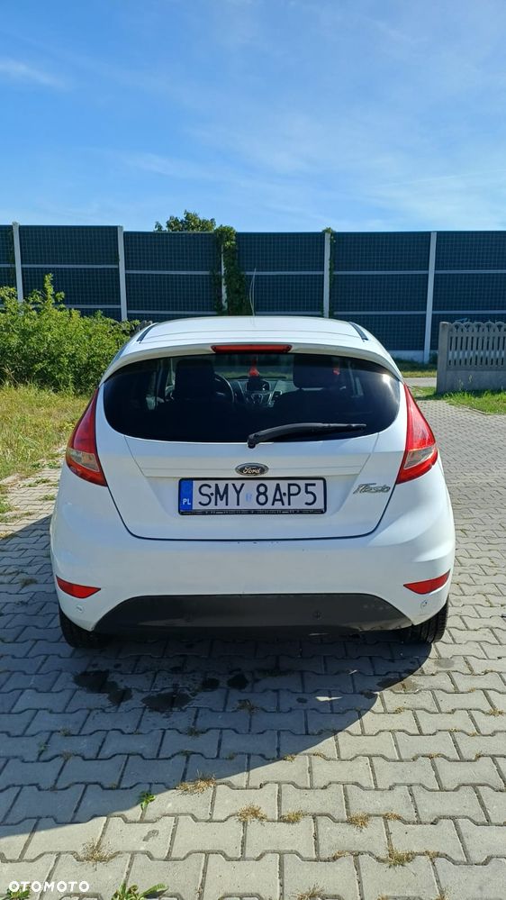 Ford Fiesta - 5