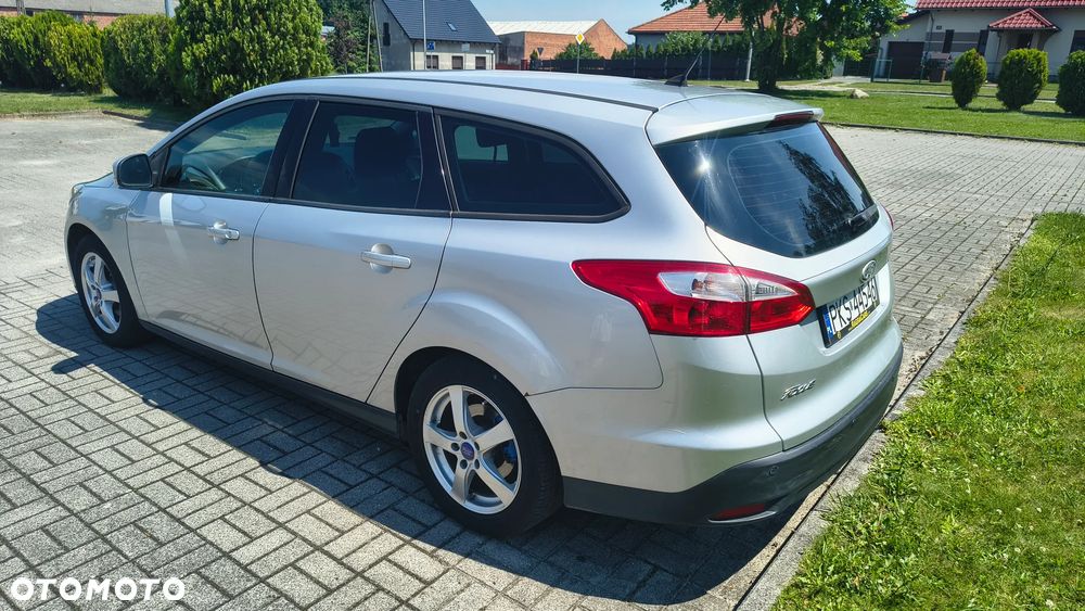 Ford Focus 1.6 TDCi Ambiente - 8