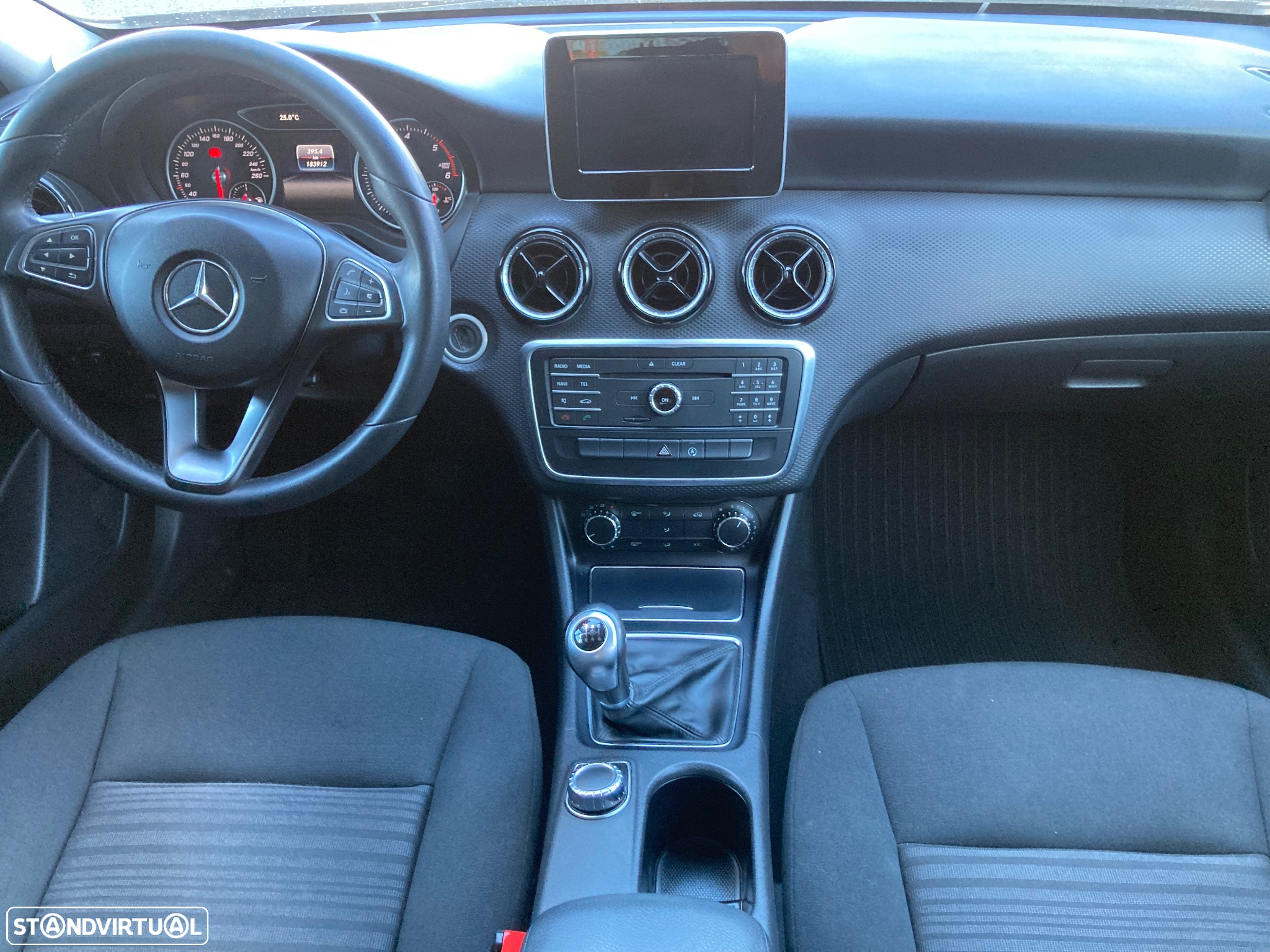 Mercedes-Benz A 180 CDI (BlueEFFICIENCY) - 10