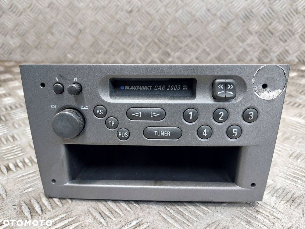 RADIO ODTWARZACZ  OPEL CORSA C 13127012 BLAUPUNKT CAR 2003 - 1