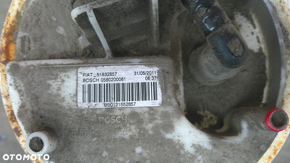 FIAT DOBLO II 1.4 16V POMPA PALIWA 51832857 - 3