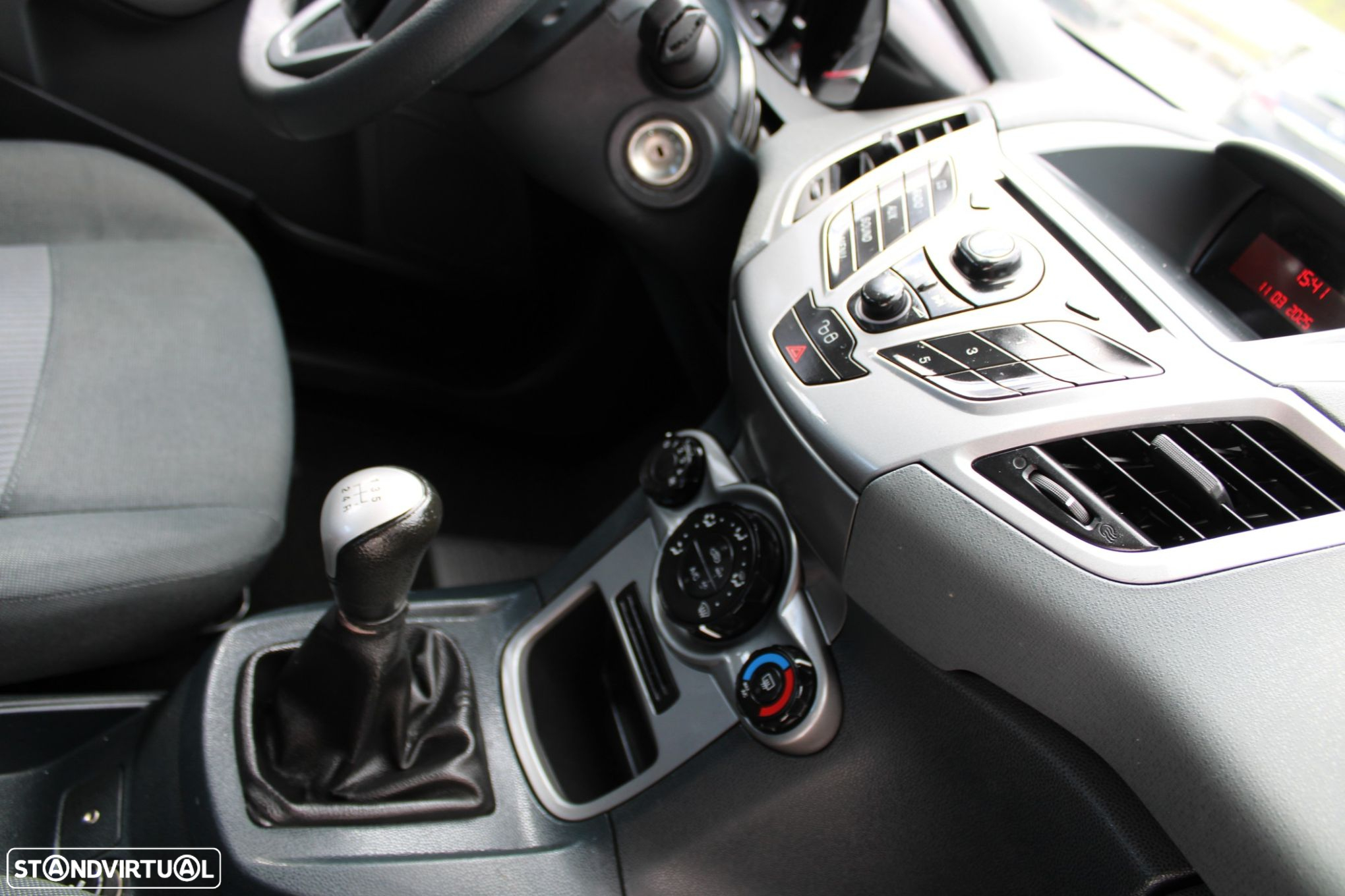 Ford Fiesta - 8