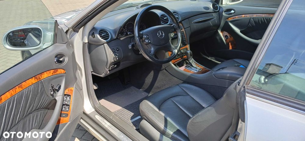 Mercedes-Benz CLK - 4