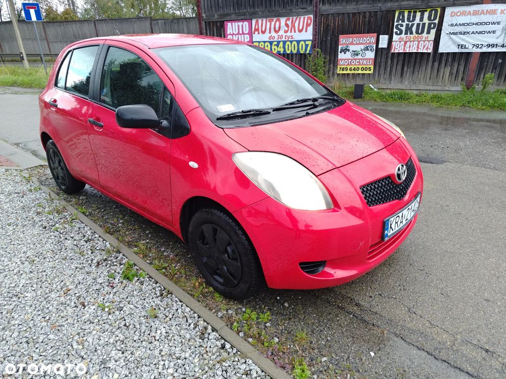Toyota Yaris 1.0 Luna - 1
