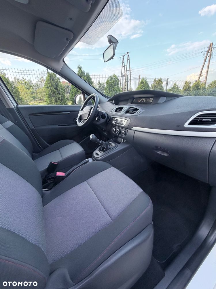 Renault Scenic ENERGY TCe 115 LIFE - 11