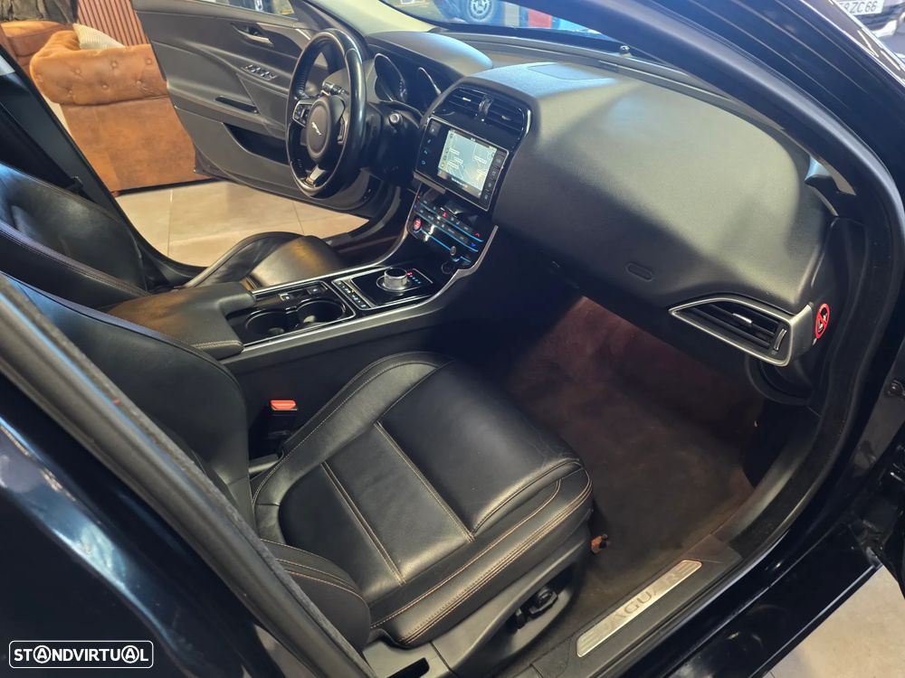Jaguar XE E-Performance Aut. Prestige - 30