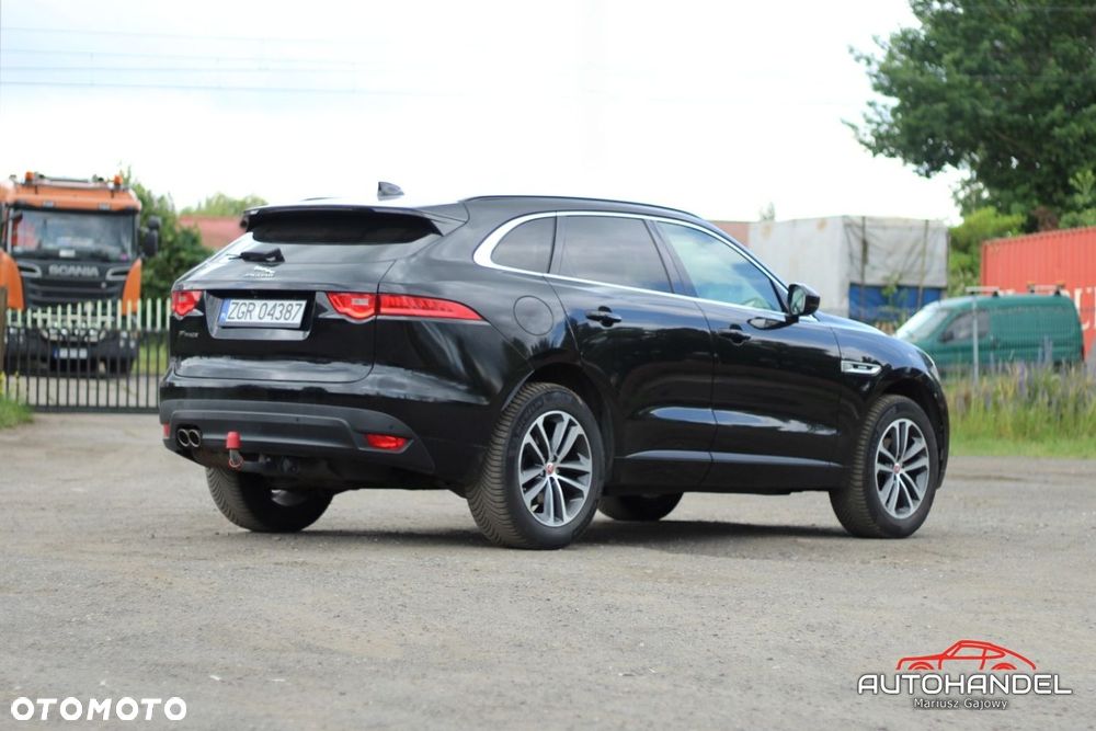 Jaguar F-Pace - 6