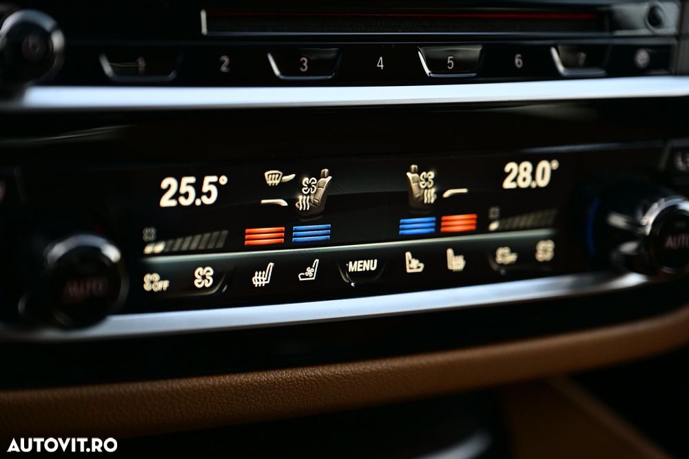 BMW Seria 5 530i xDrive AT - 21