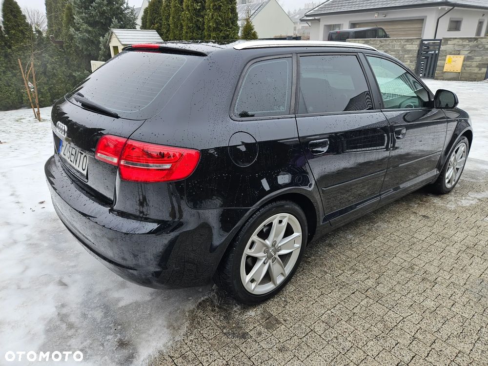 Audi A3 Sportback 1.4 TFSI Attraction - 4
