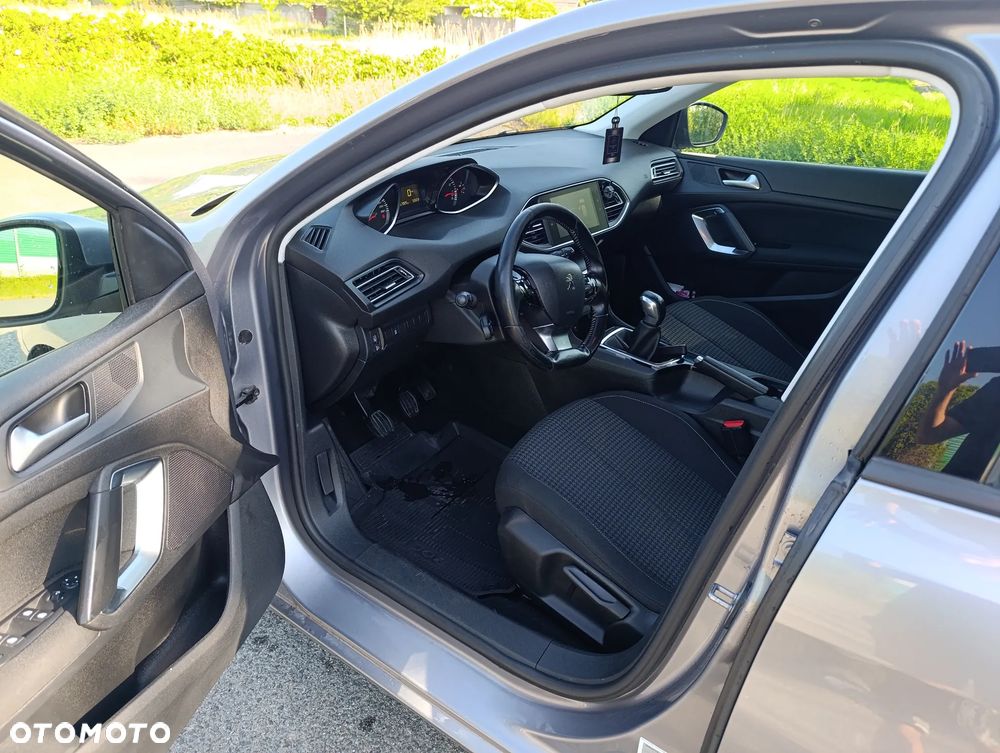 Peugeot 308 1.2 PureTech Active S&S - 6