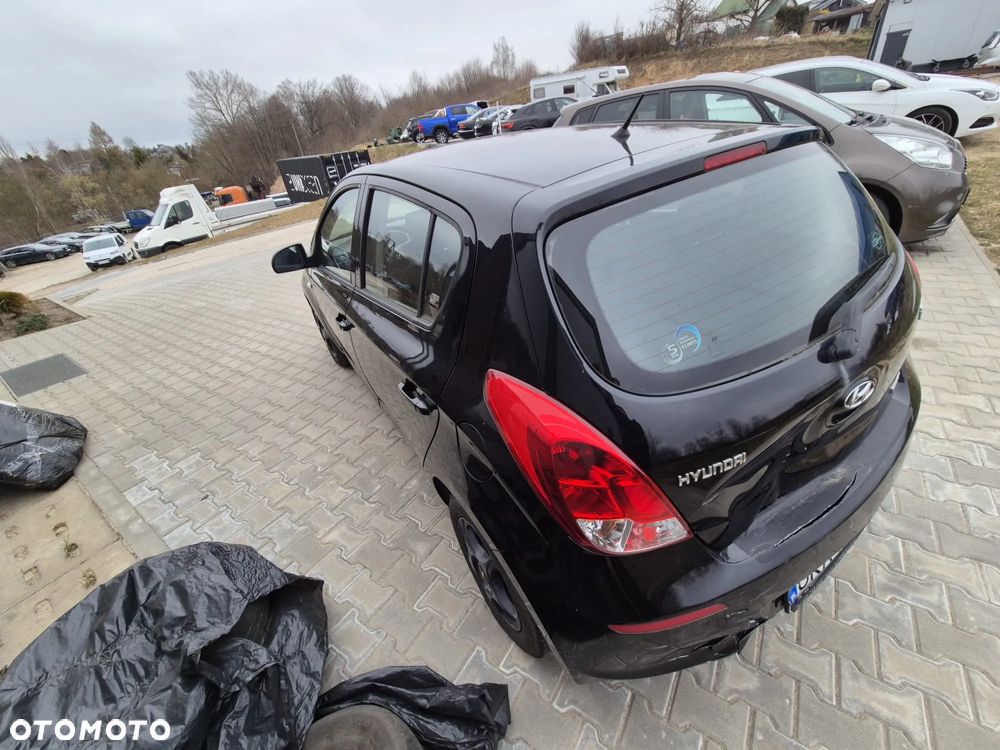 Hyundai i20 1.1 CRDi Comfort - 10