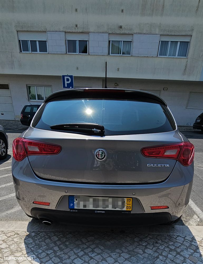 Alfa Romeo Giulietta 1.6 JTDM Distinctive 57X - 2