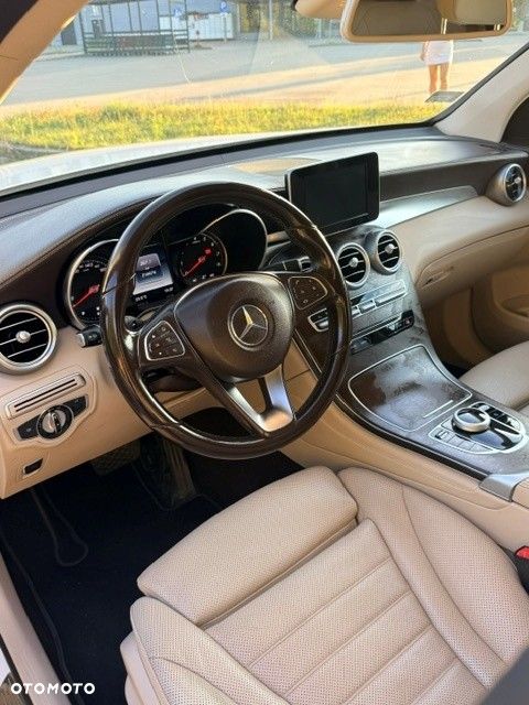 Mercedes-Benz GLC - 26