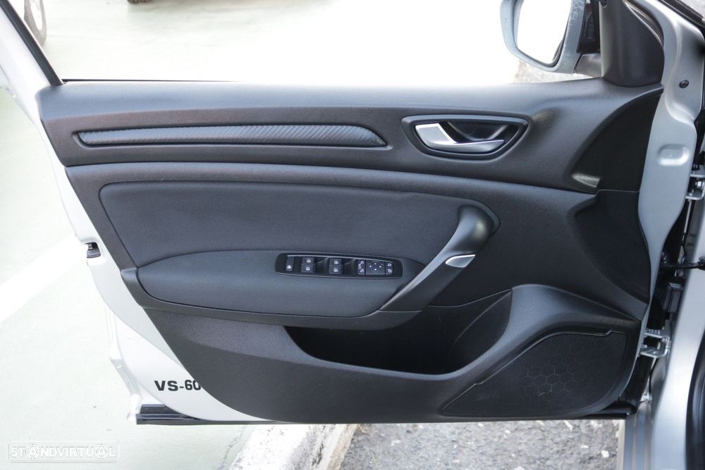 Renault Mégane 1.5 Blue dCi Limited - 27
