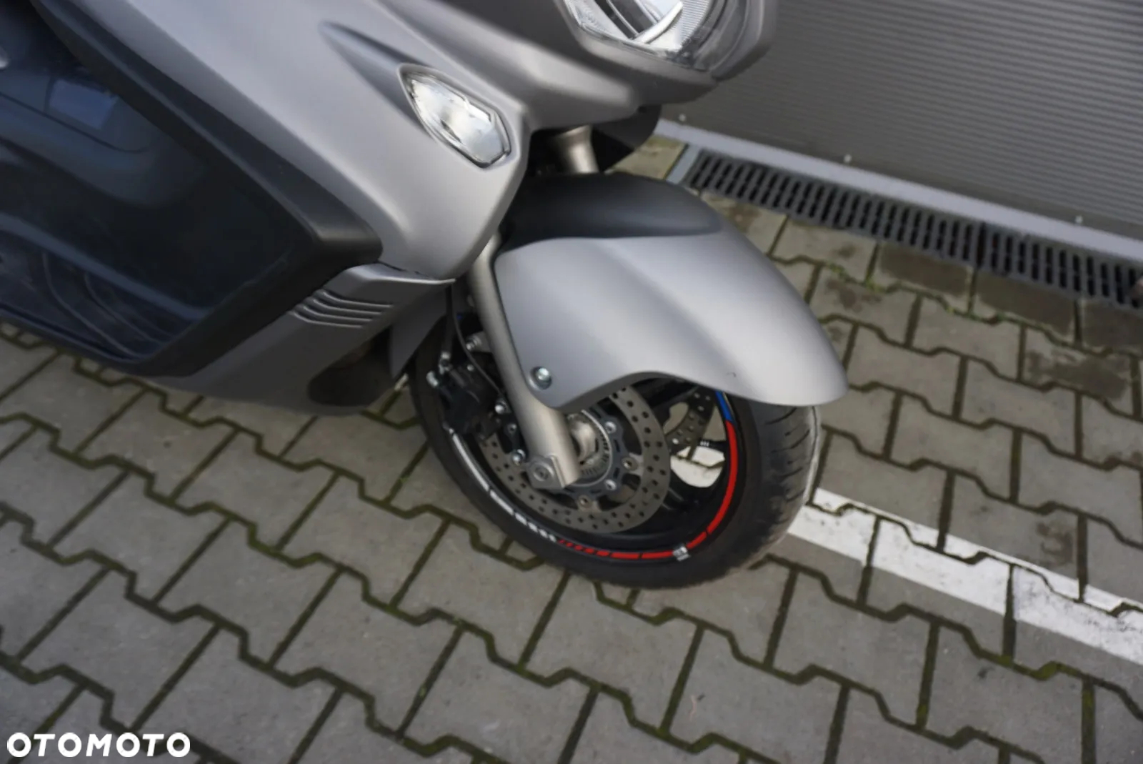 Suzuki Burgman - 20