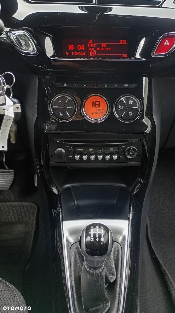 Citroën DS3 1.6 VTi SoChic - 13