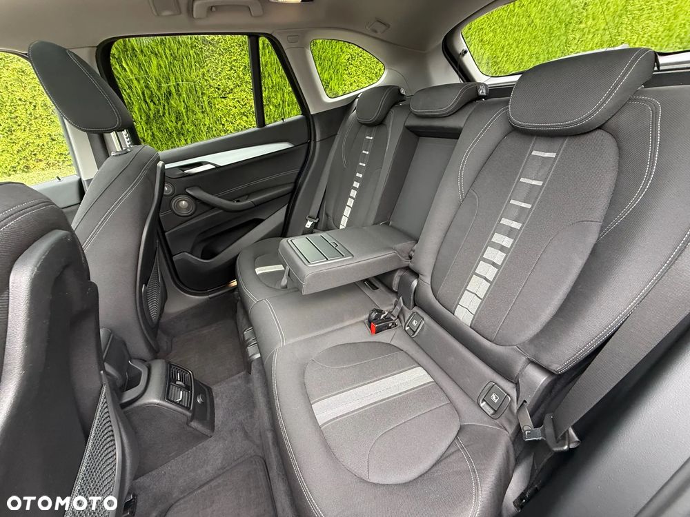 BMW X1 sDrive18d Advantage - 23