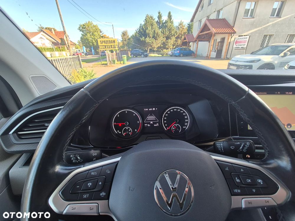 Volkswagen Caravelle - 14