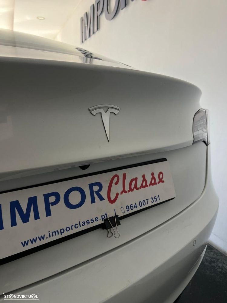 Tesla Model 3 - 16