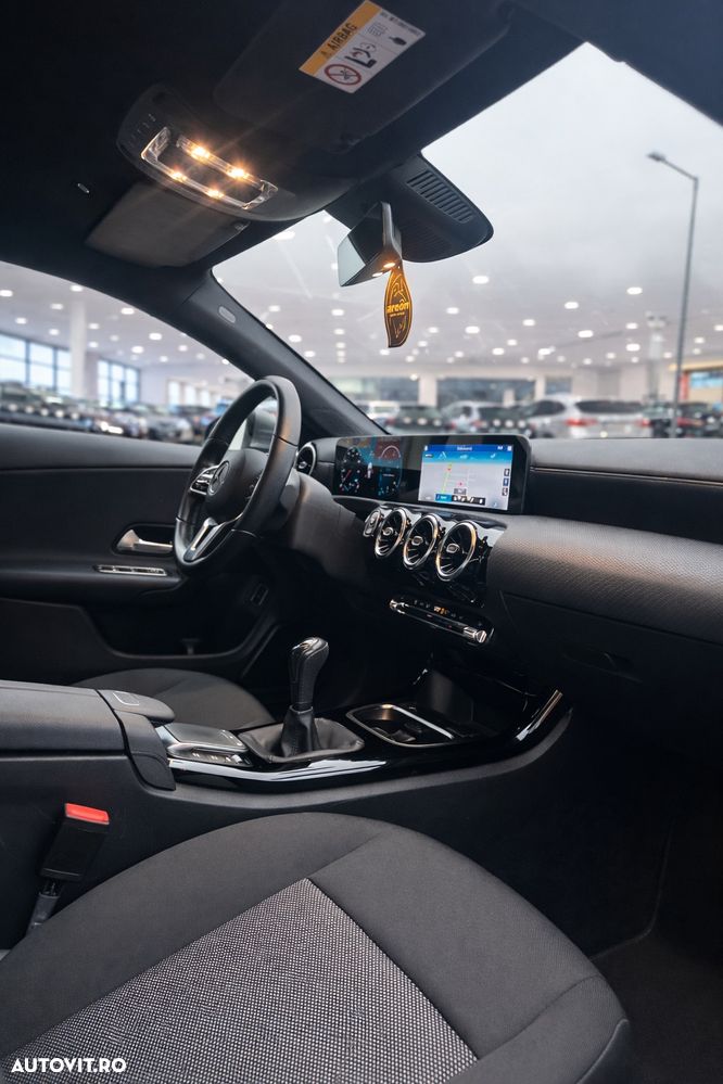 Mercedes-Benz CLA - 9