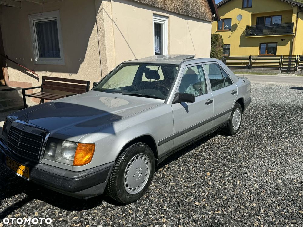 Mercedes-Benz W124 (1984-1993) - 30