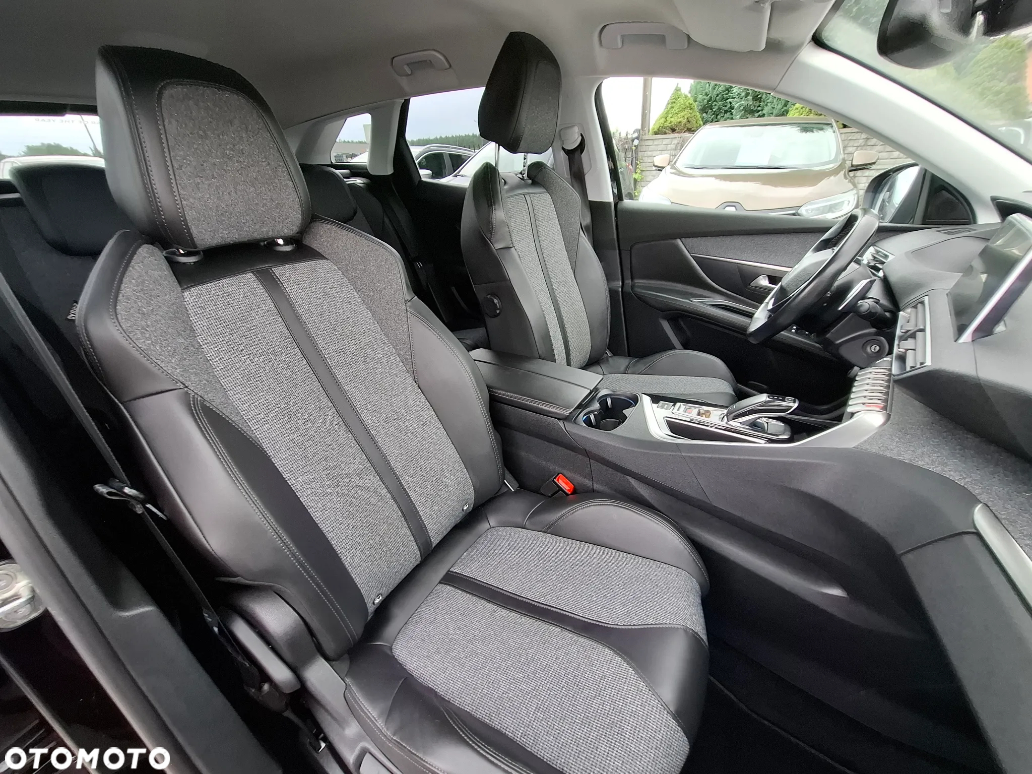 Peugeot 3008 1.6 THP Allure S&S EAT6 - 16