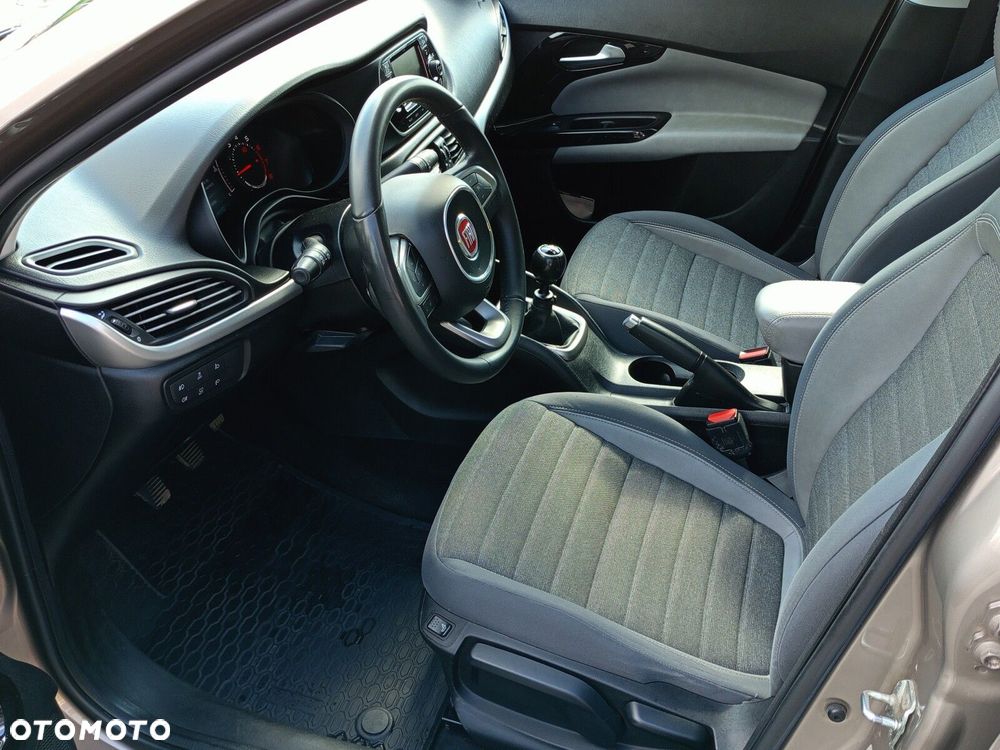 Fiat Tipo 1.4 16V Lounge - 18