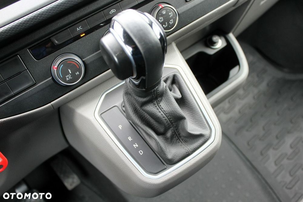 Volkswagen Transporter - 16