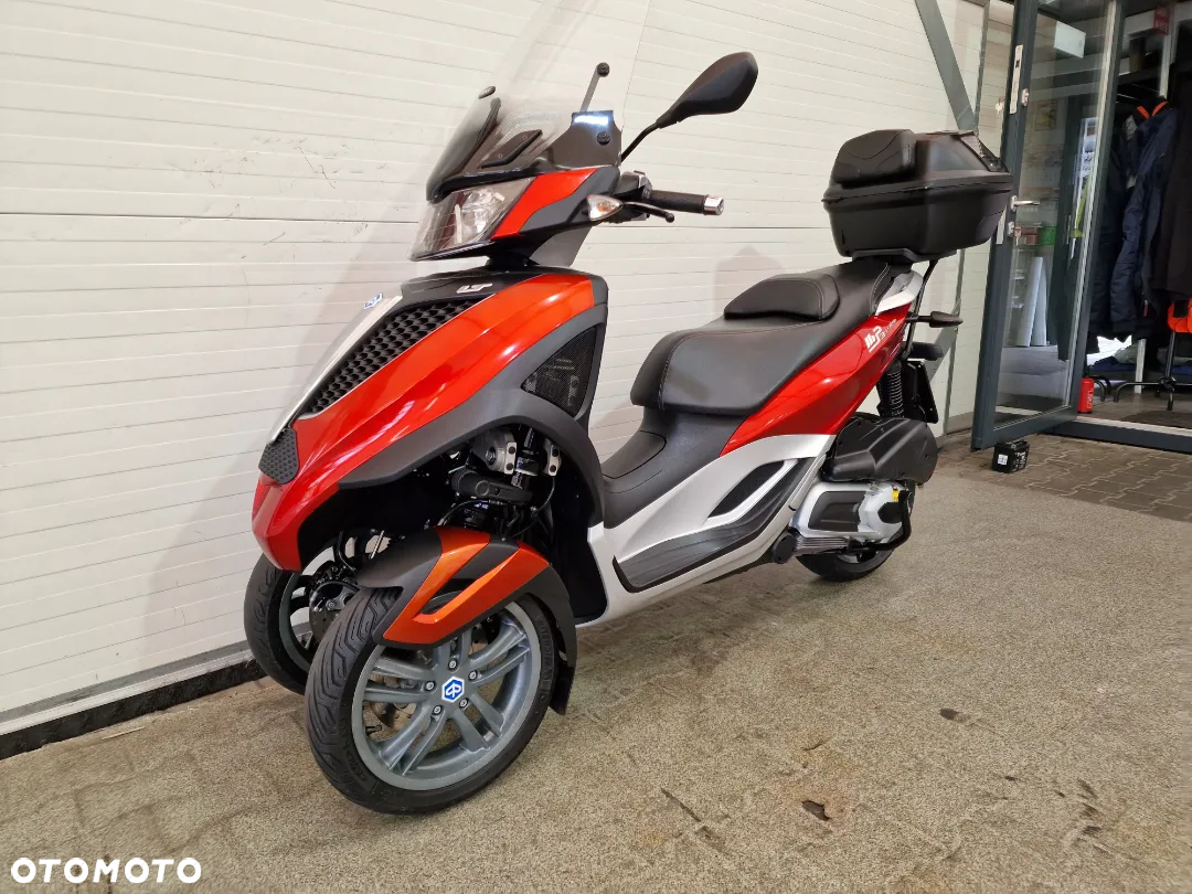 Piaggio MP-3 - 2