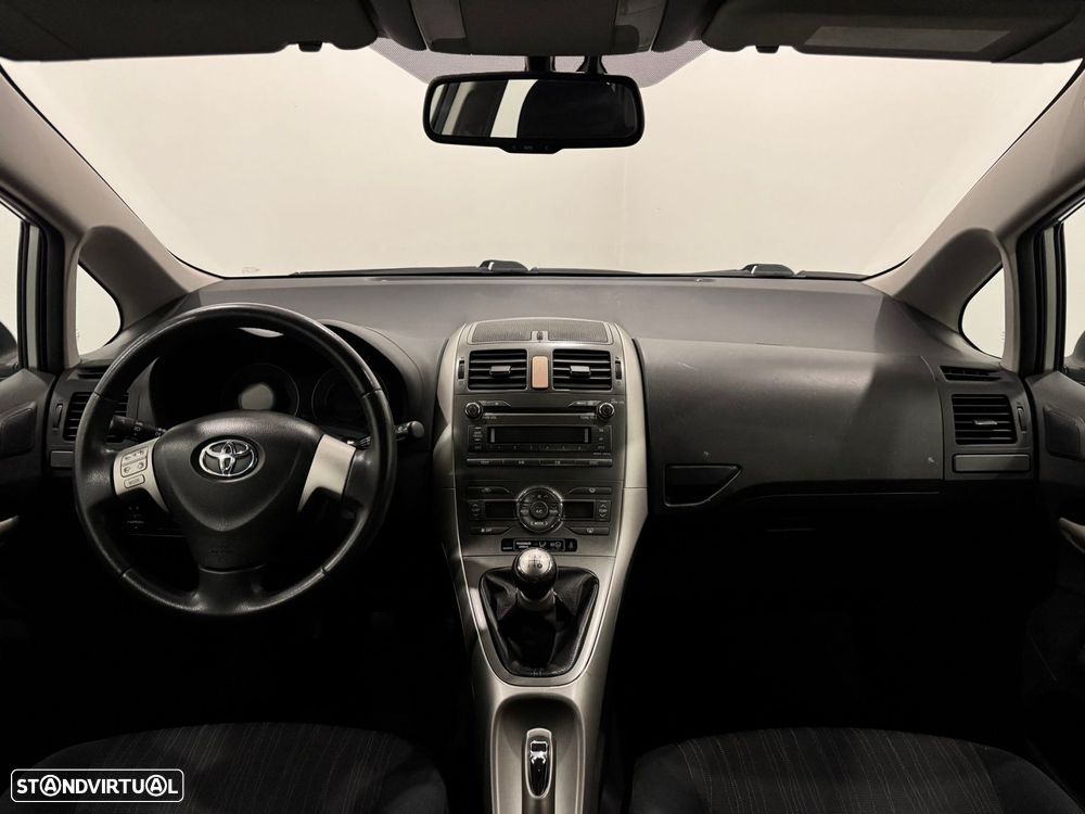 Toyota Auris 1.4 D-4D Sol - 29