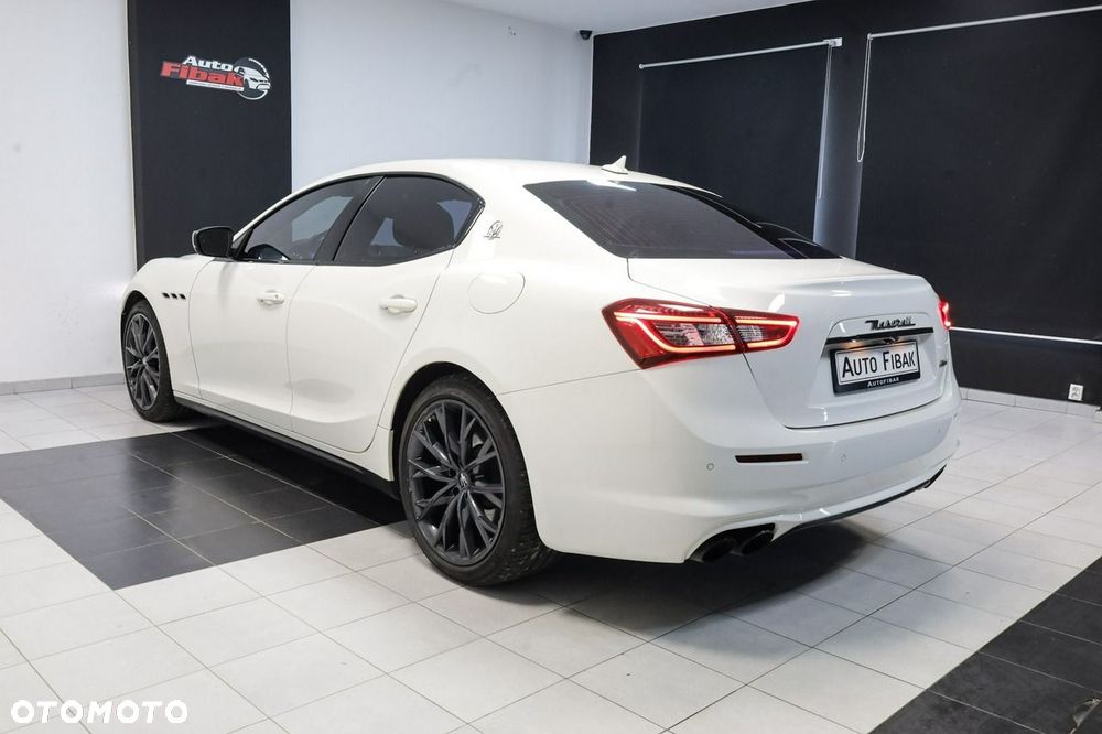 Maserati Ghibli - 9