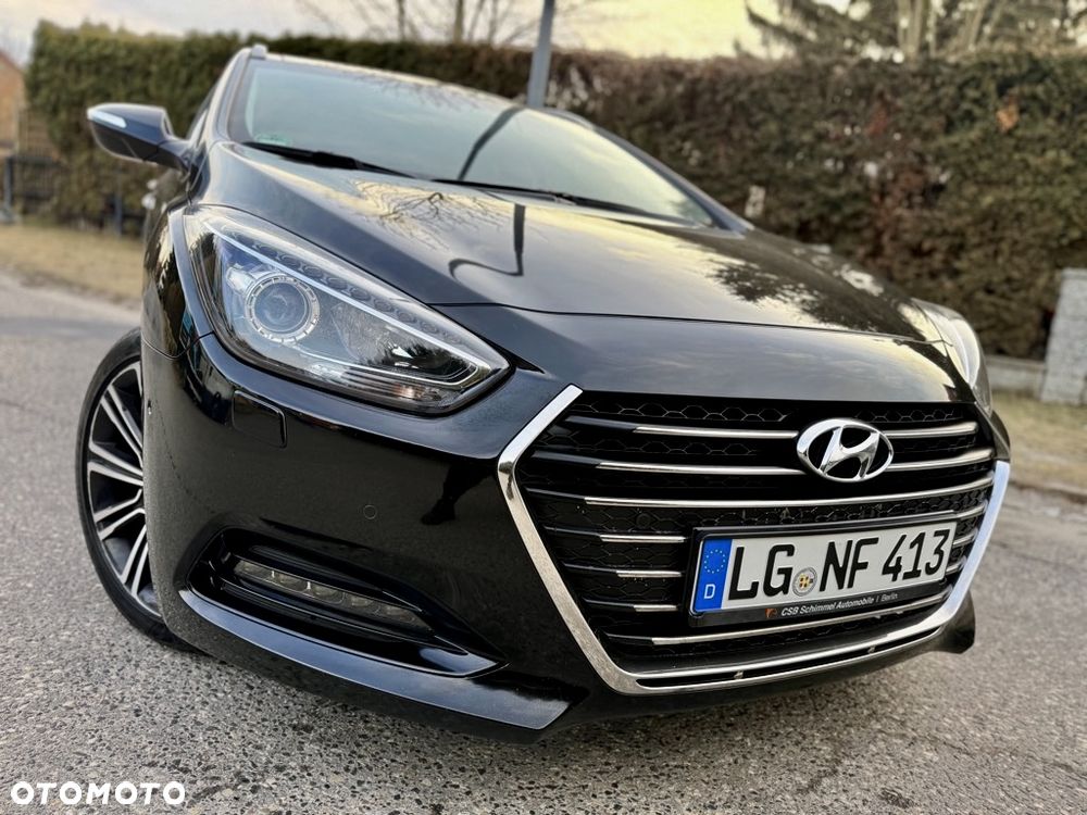 Hyundai i40 1.7 CRDi Premium DCT - 1