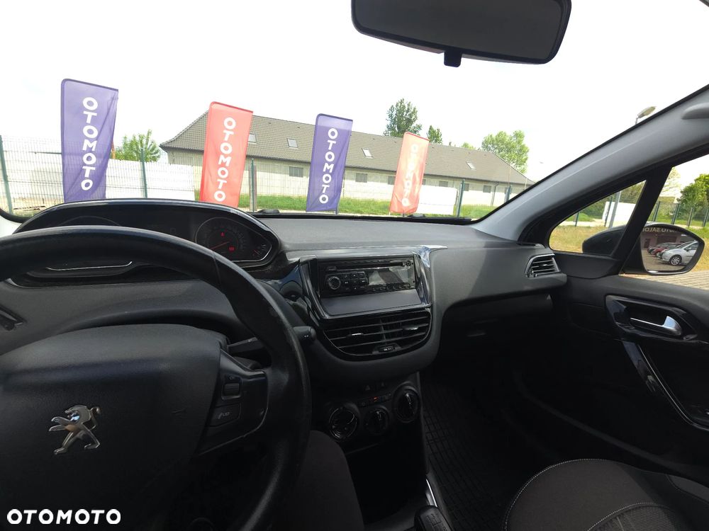 Peugeot 208 1.2 VTi Access - 29