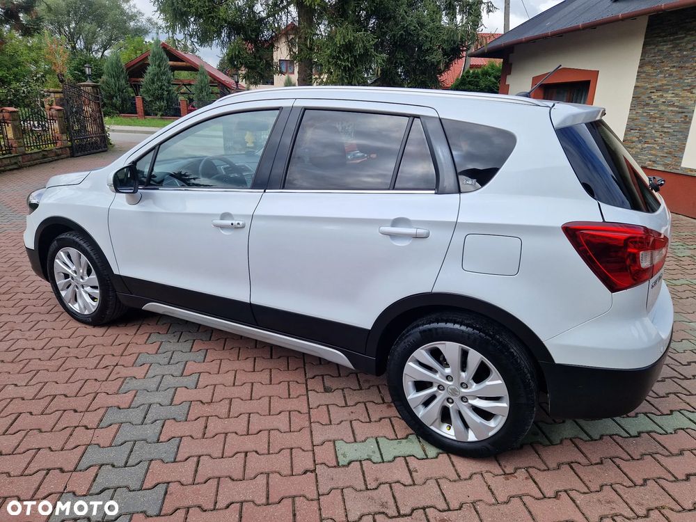 Suzuki SX4 S-Cross 1.4 T Premium - 32