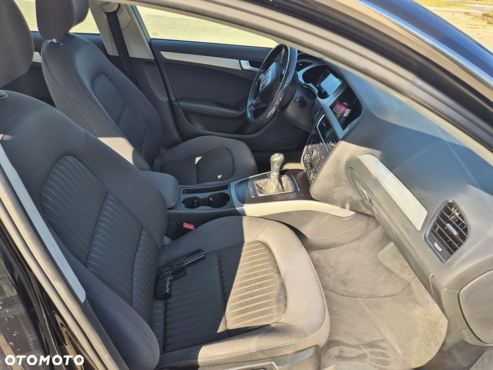 Audi A4 Avant 2.0 TDI - 9