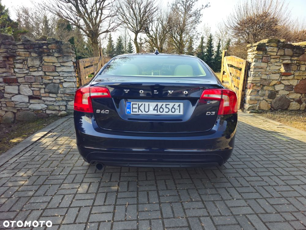 Volvo S60 D3 Drive-E Summum - 9