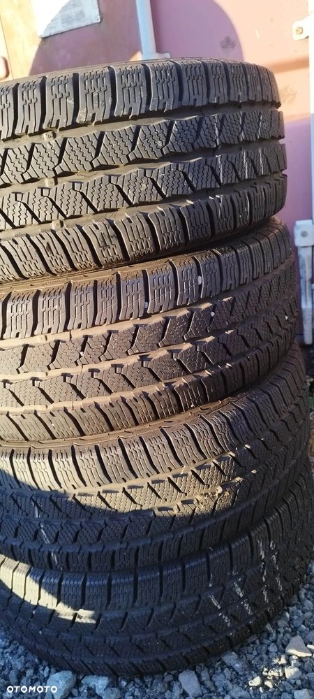215/65/16c continental vancontact winter - 1