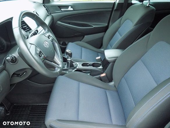Hyundai Tucson 1.6 Turbo 2WD Navi - 24